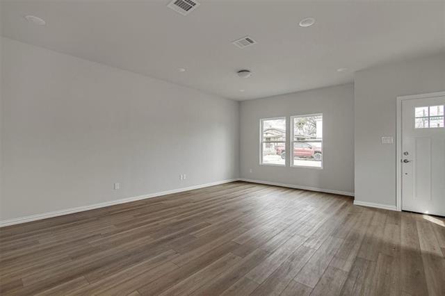 Foto del edificio - 1136 E Broadway Ave