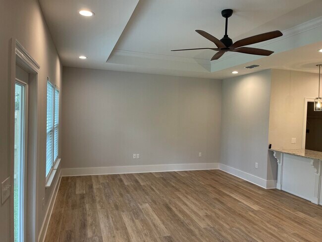 Building Photo - 56 Covington Cir