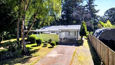Building Photo - 8219 Luzader Ln SW