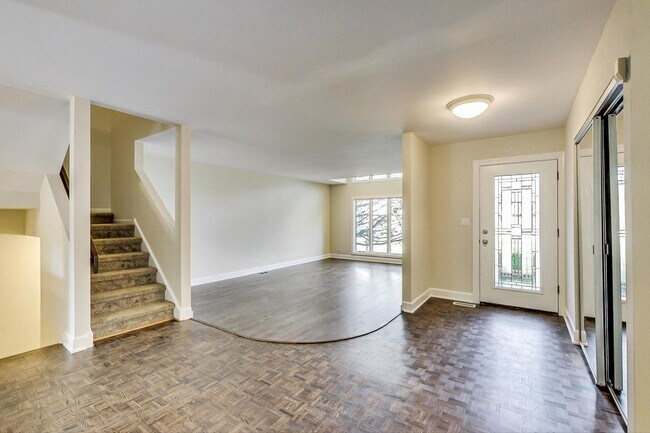 Foto del edificio - 2465 Cobblewood Dr