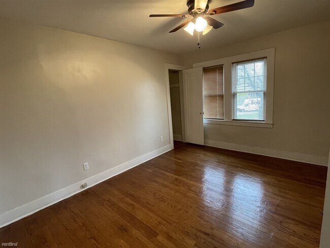 Foto del edificio - 4 br, 3.5 bath Duplex - 3863 Monticello Bo...
