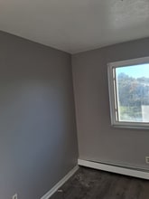 Building Photo - 1885 Taylor Rd