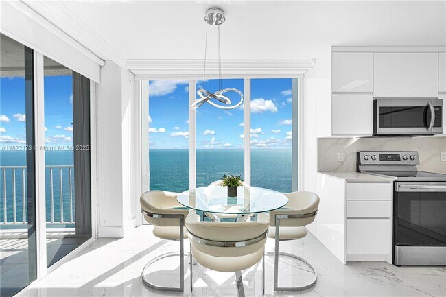 Building Photo - 881 Ocean Dr