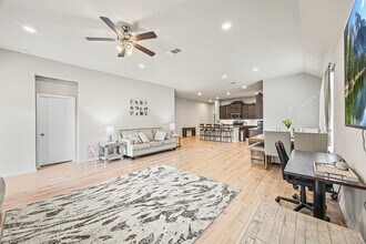 Building Photo - 16206 Neff Park Dr