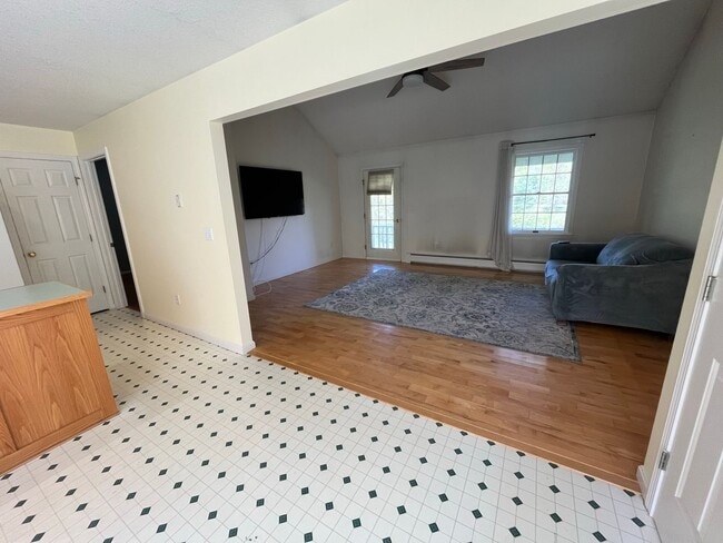 Foto del edificio - Beautiful 3 Bedroom House to rent @ Neck R...