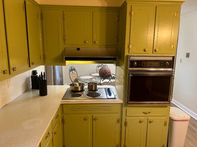 Foto del edificio - 2413 Placid Lake Dr