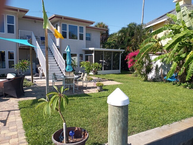 Patio desde el muelle - 35 44th Avenue