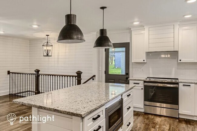 Building Photo - 2604 Favor Road SW, Marietta, GA, 30060