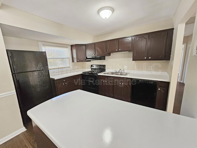 Foto del edificio - 1620 Cardinal Rd
