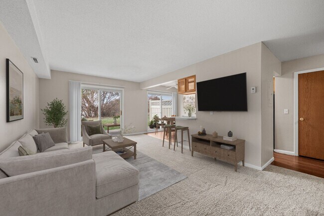 Foto del edificio - Beach South at the Lake