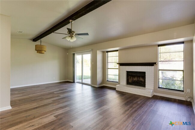 Foto del edificio - 3008 Belmont Dr