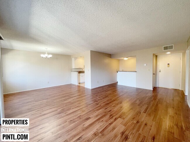 Foto del edificio - 350 S Oakland