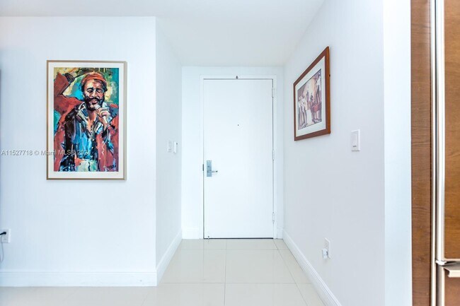 Foto del edificio - 495 Brickell Ave