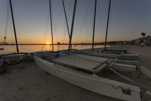 Building Photo - Spacious 2br Corner Apt in Crown Point with Parking and Pool!