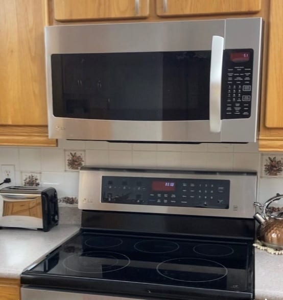 Foto del edificio - 1565 Glentry Ln