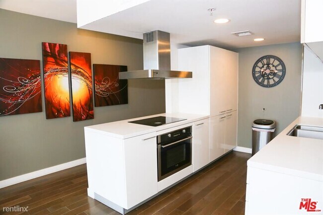 Building Photo - 2 br, 2 bath Condo - 901 S Flower St Unit 601