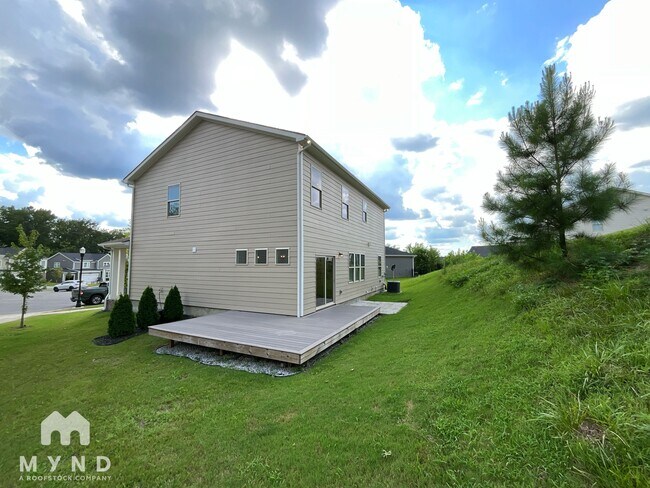 Building Photo - 412 Parker Ct