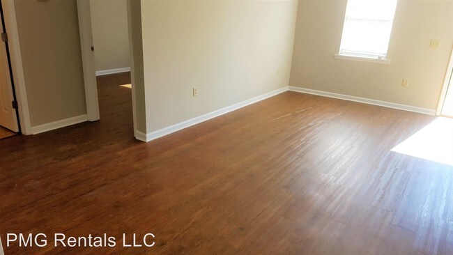 Building Photo - 2 br, 1 bath Apartment - 26 Southern Ct