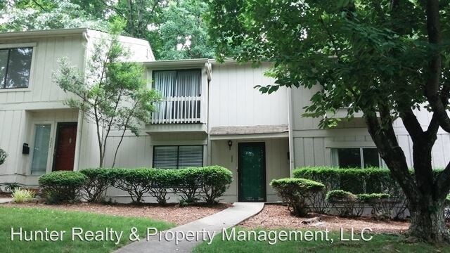 Primary Photo - 3 br, 2.5 bath House - 325 Lamplighter Circle