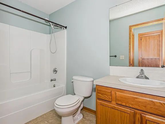 Building Photo - "Spacious 4-Bedroom Family Home with Cozy Fireplace in Wichita - 2261 Sq Ft of Comfort!"