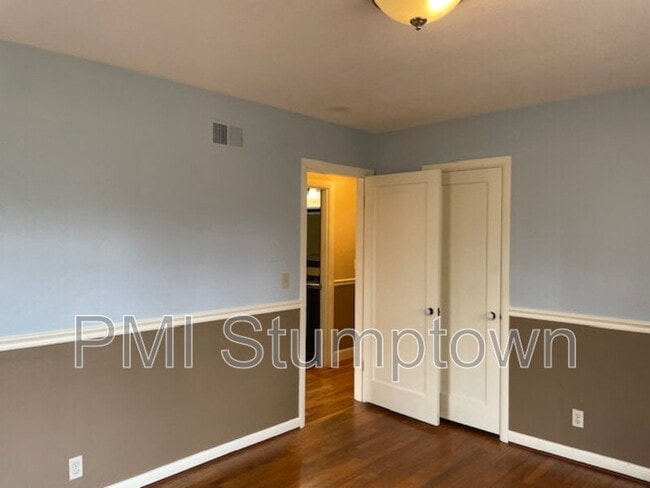 Building Photo - 575 E Berkeley St