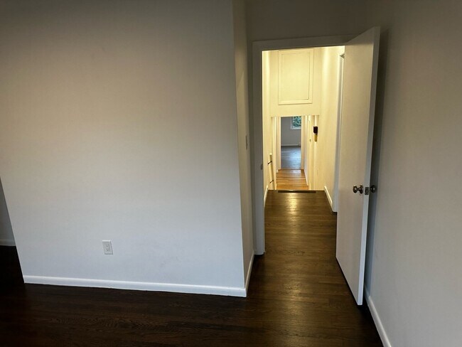 Building Photo - 6 Kippy Dr