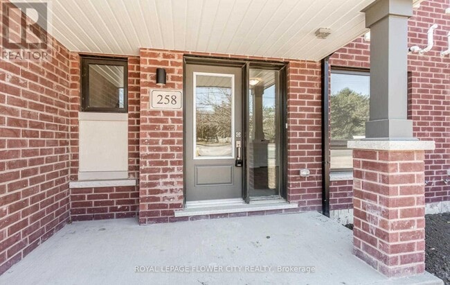 Photo du bâtiment - 258 Townline Rd N