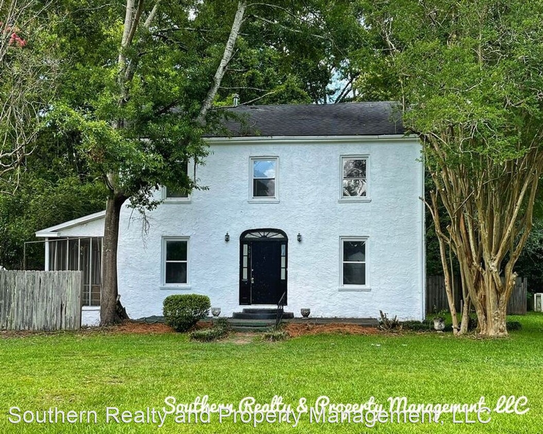 Primary Photo - 3 br, 3 bath House - 501 NW Main Street