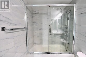 Building Photo - 15 Greenview Ave Building Photo - 15 Greenview Ave