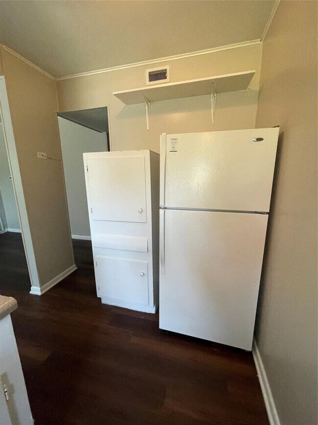 Foto del edificio - 3304 Red River St