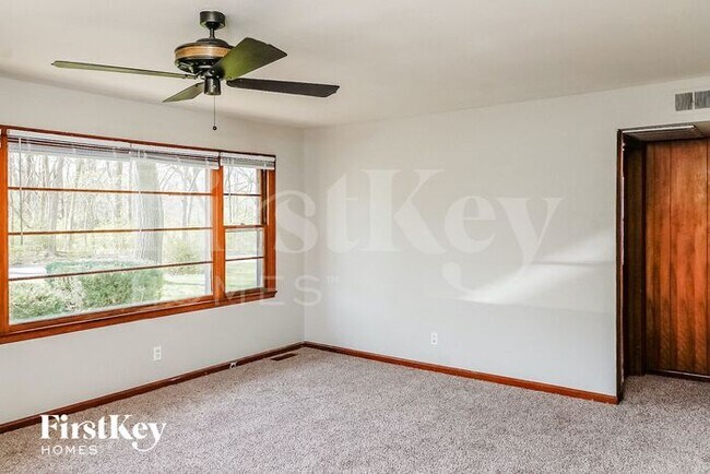 Foto del edificio - 5060 Max Ave