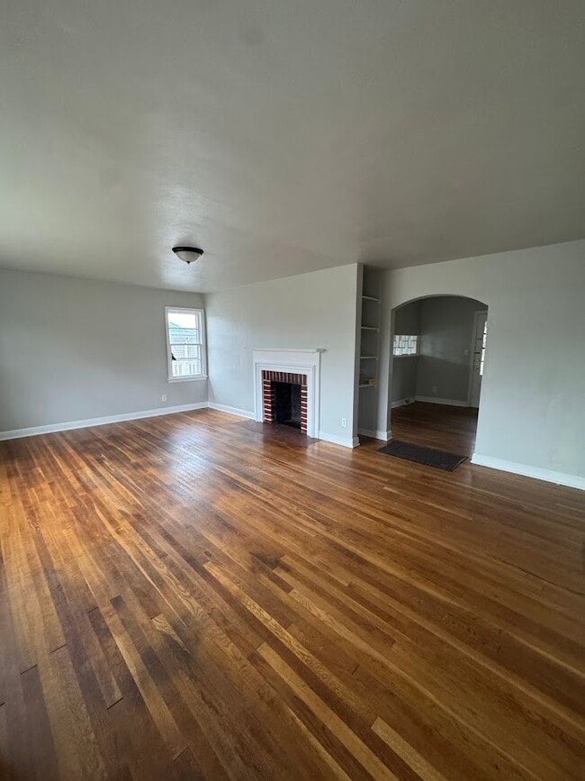 Building Photo - 1408 NW Downing St