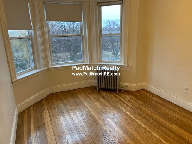 Building Photo - 1179 Boylston St