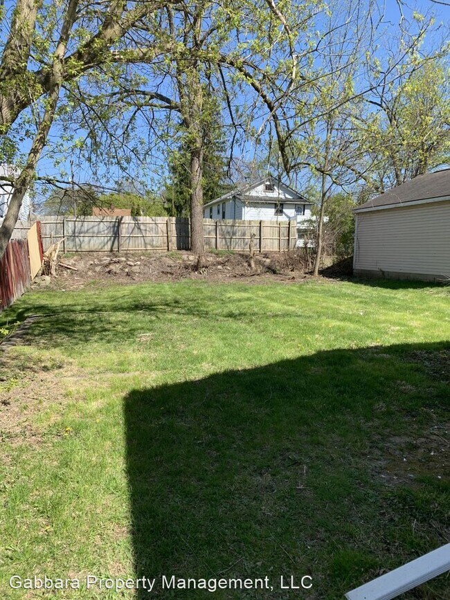 Building Photo - 2 br, 1 bath House - 307 Going