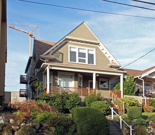 3921 Whitman Ave N, Seattle, WA 98103 Apartments Seattle, WA