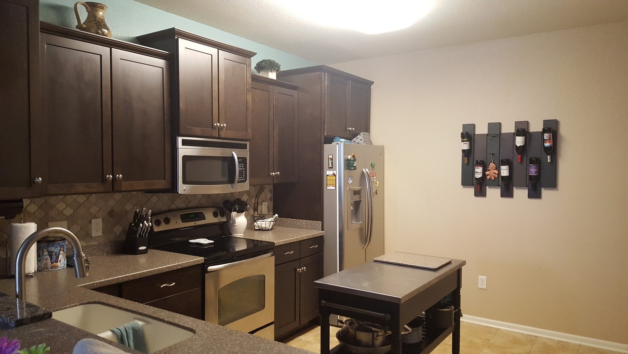 kitchen SS appliances pantry - 26500 Meadowgrass Cir