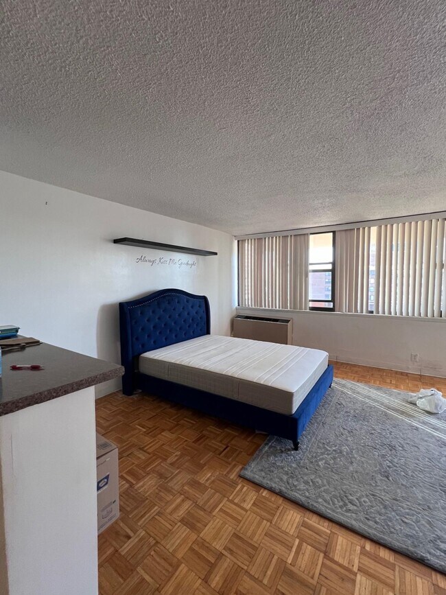 Foto del edificio - 280 Marin Blvd