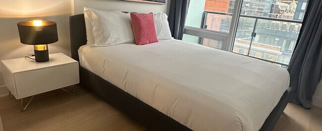 Photo du bâtiment - 1170 Rue Saint-Antoine O