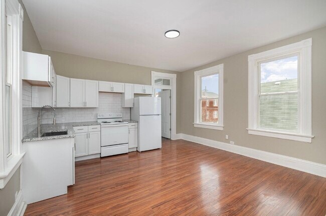 Foto del edificio - 511 Highland Pike