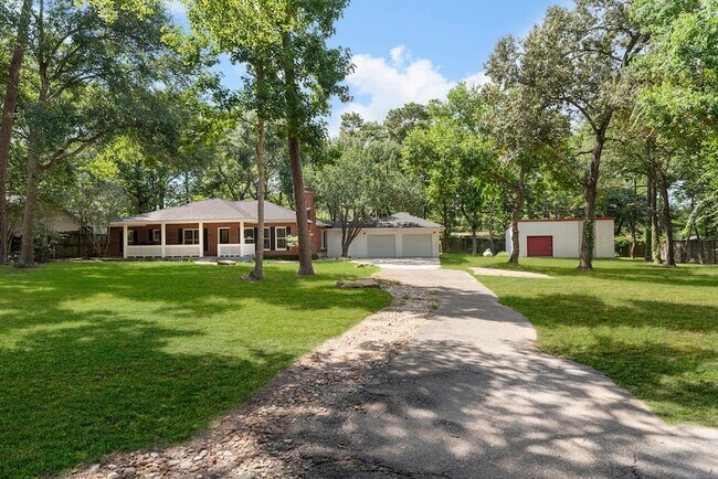 Building Photo - 618 W Rollingwood St