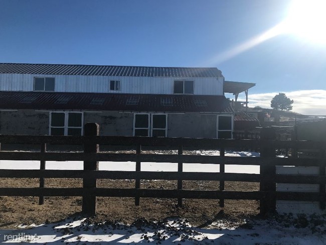Building Photo - 455 S Franceville Coal Mine Rd