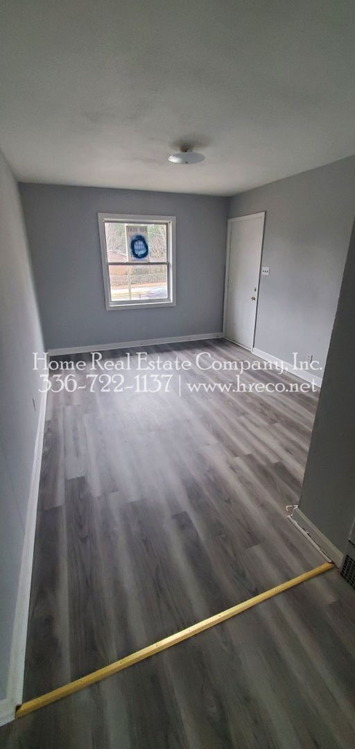 Foto del edificio - 619 W Twenty-Third St