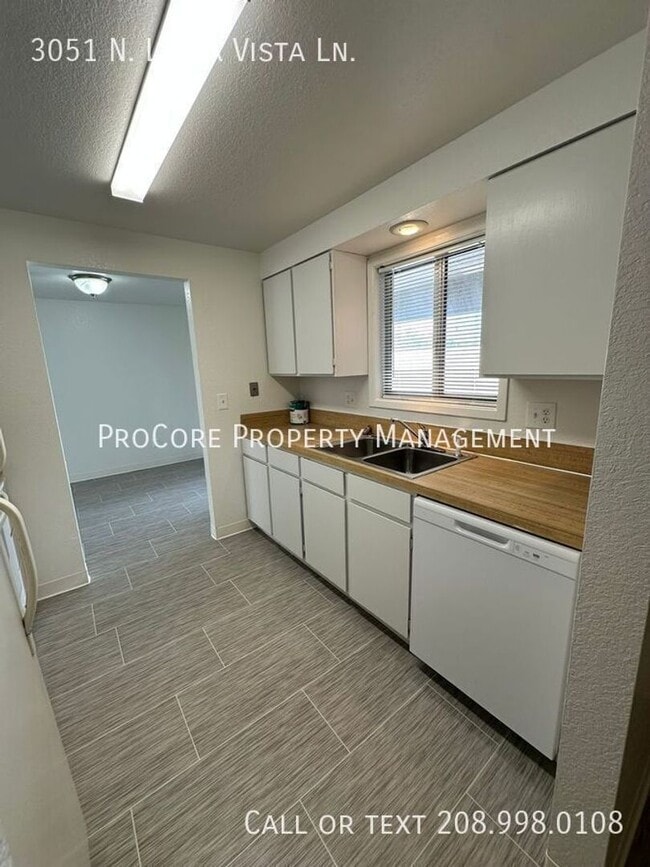 Building Photo - 3051 N Linda Vista Ln