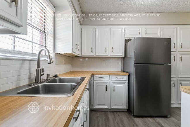 Foto del edificio - 203 Briar Creek Dr