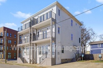 Building Photo - 123 Berry St