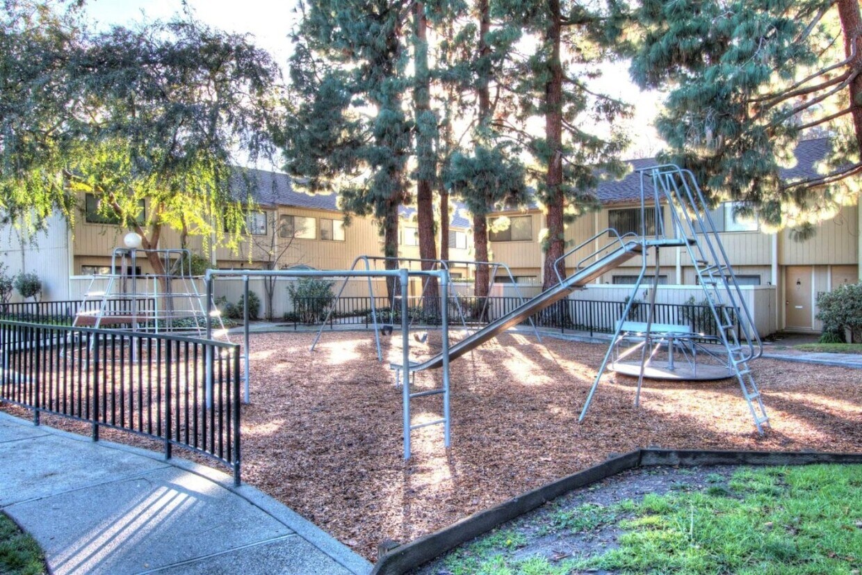 Primary Photo - 962 Kiely Blvd