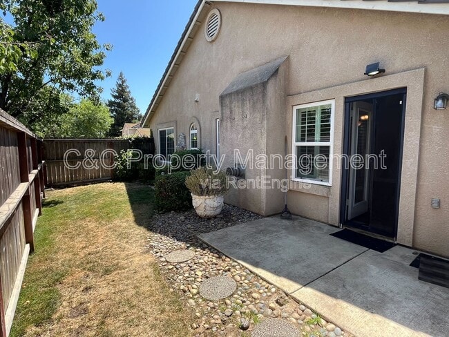 Building Photo - 1241 Inglewood Ct