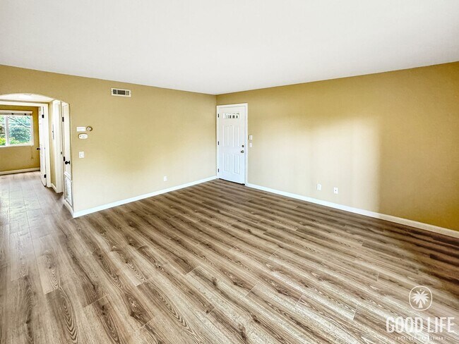 Foto del edificio - Great 2B/1BA Condo in Oceanside!