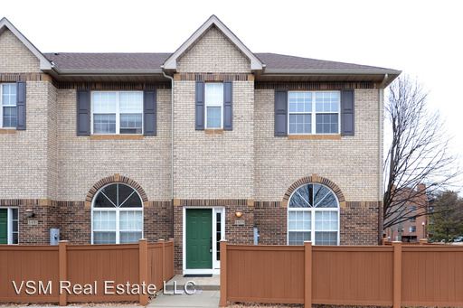 Foto del edificio - 6489 Regency Ln