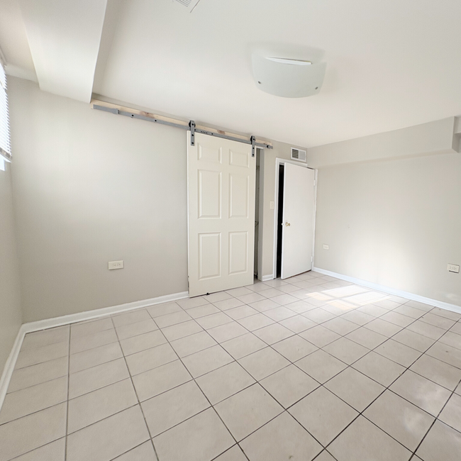 Building Photo - 125 S Leavitt St